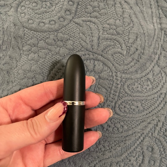 MAC lipstick. Macximal Matte - Picture 1 of 3